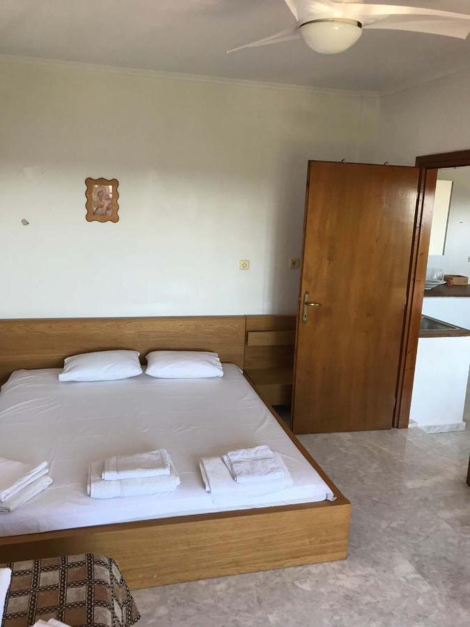 Great First Floor Appartment With View Nea Kallikrateia ภายนอก รูปภาพ